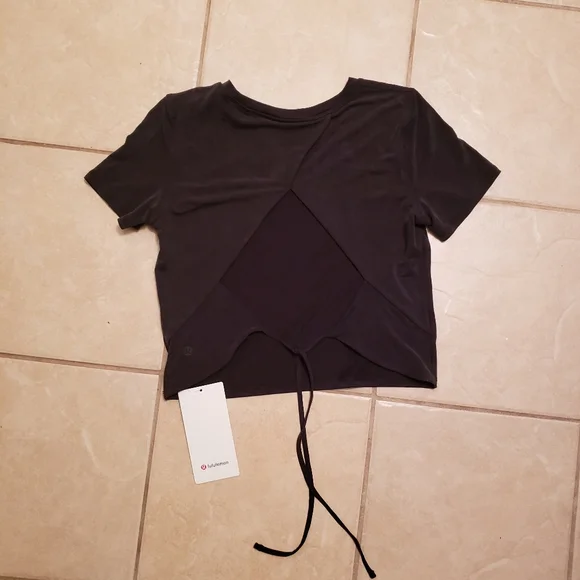 Lululemon Open Tie-Back Short Sleeve Black - Picture 7 of 13